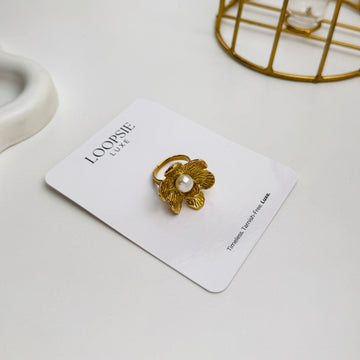 Petal Muse Pearl Ring