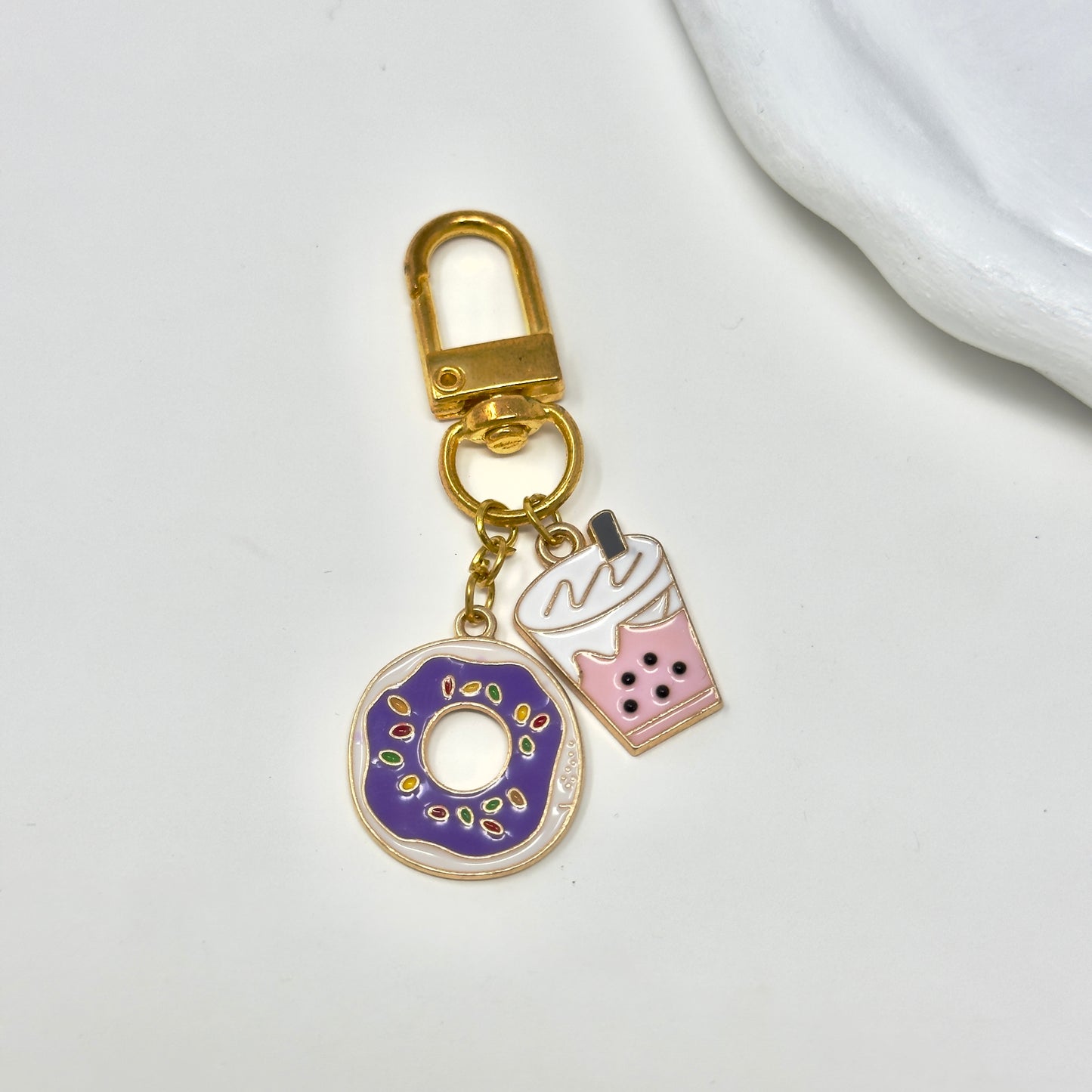 Donut & Tea Keychain 🍩🧋