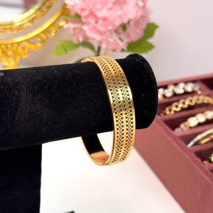 Golden Precision Bracelet