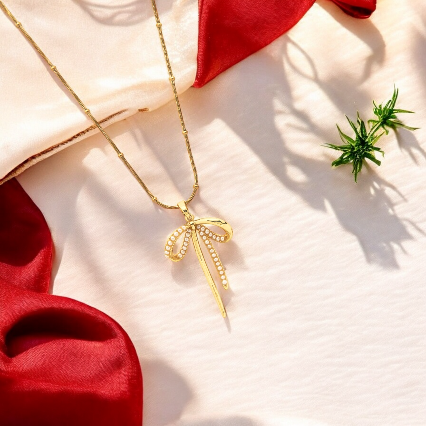 Golden Pearl Bow Necklace