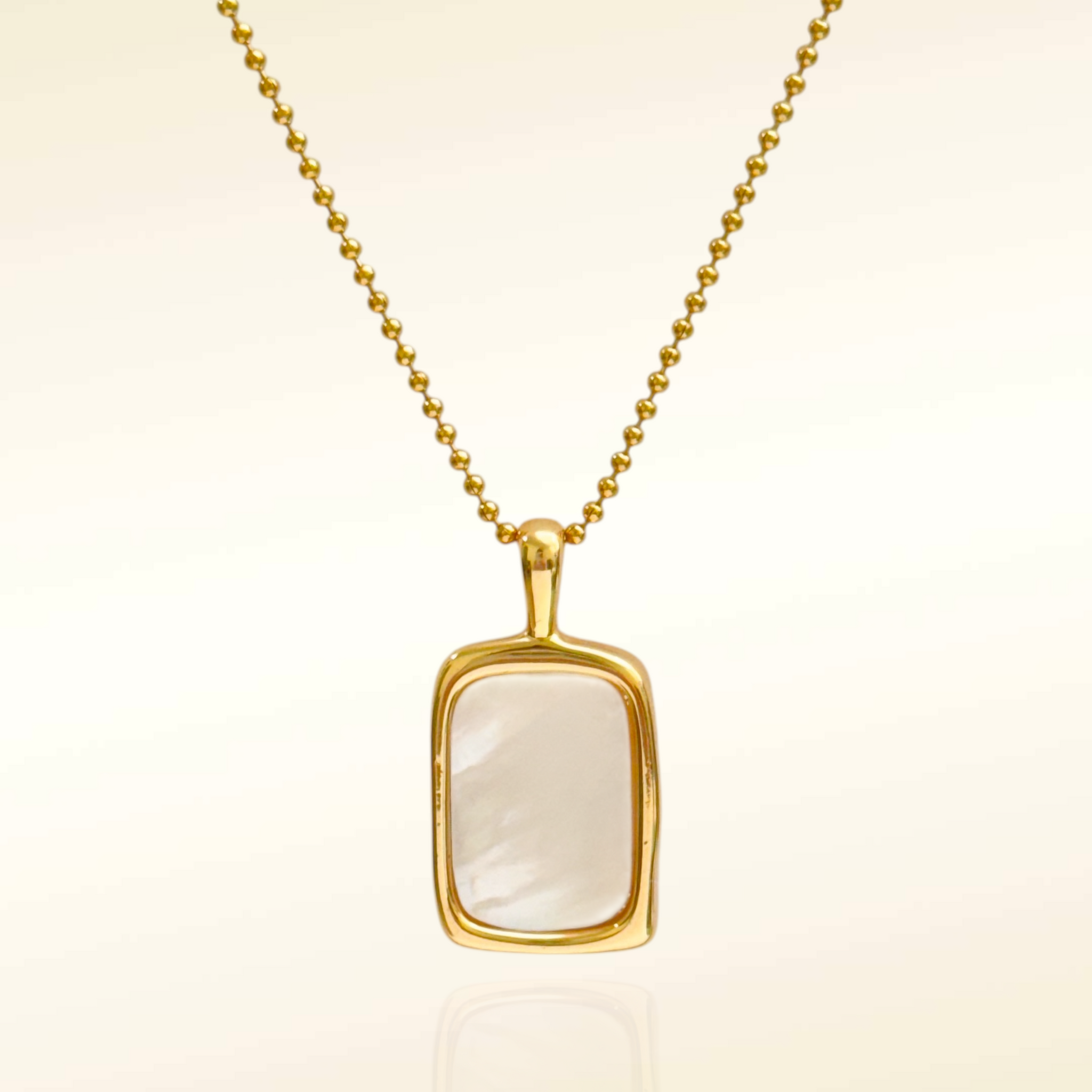 Ivory Glow Pendant Necklace