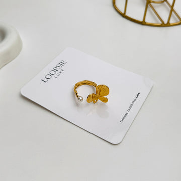 Clover Mist Pearl Ring