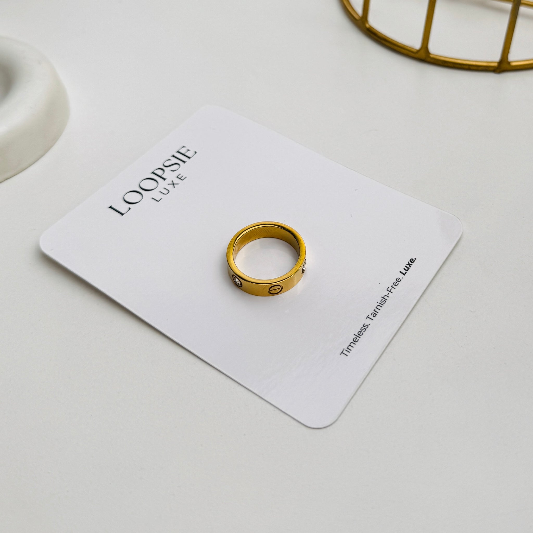 Luxe Bolt Band Ring