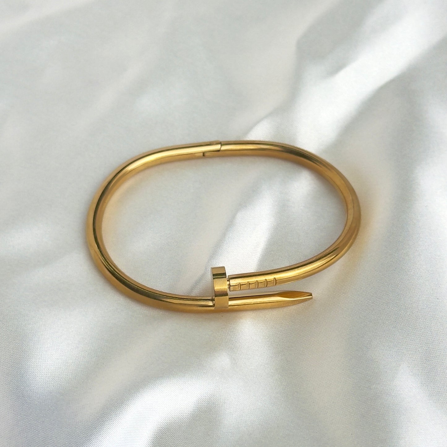 Nail Bracelet