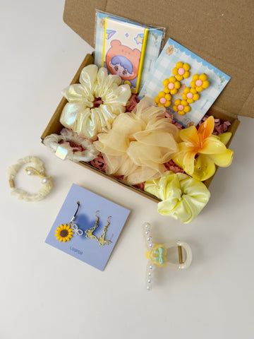 Loopsie JoyBox – Sunbeam Edition | Yellow Gifting Hamper for Girls