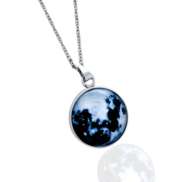 Lunar Glow Pendant – Silver Moon Necklace
