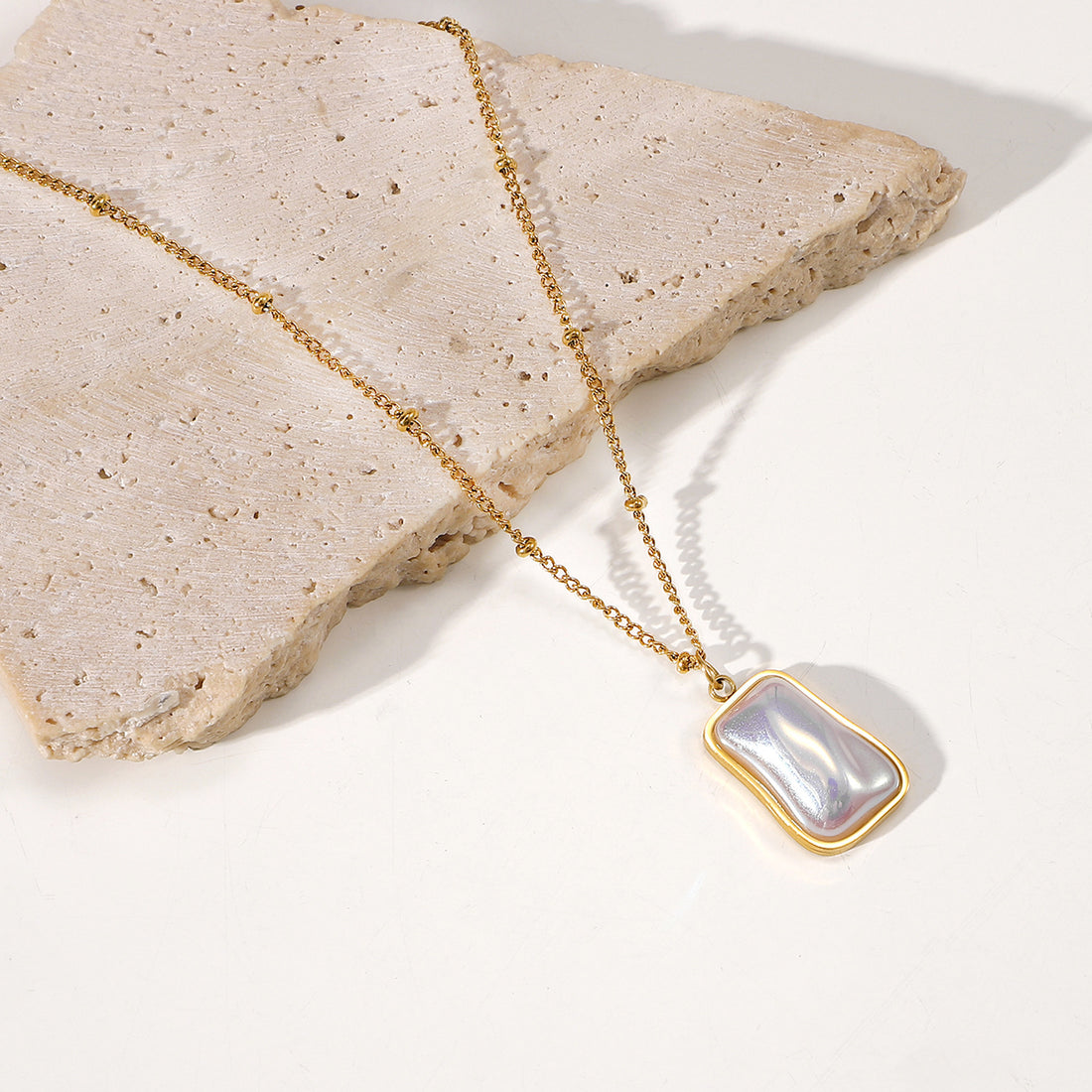 Mira Pearl Necklace