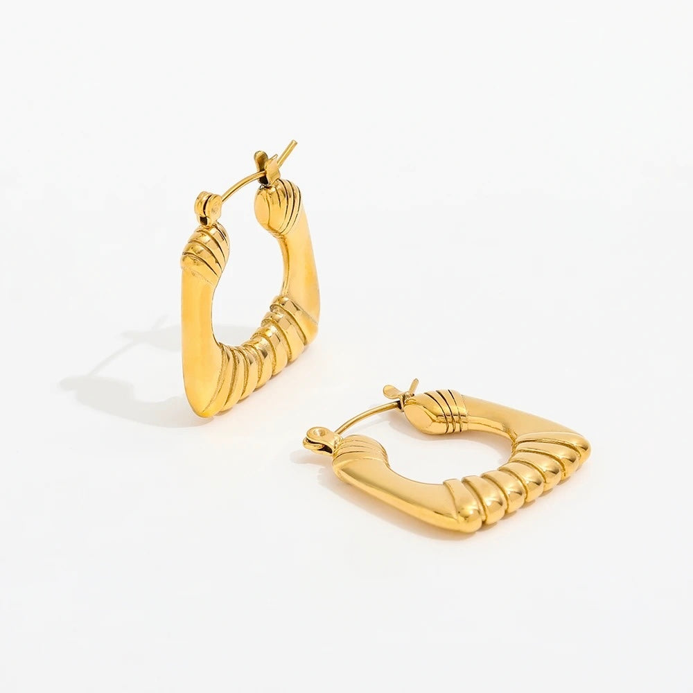 Soleil Hoops